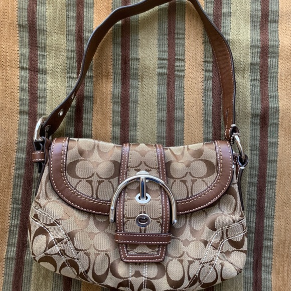 coach hand carry luggage